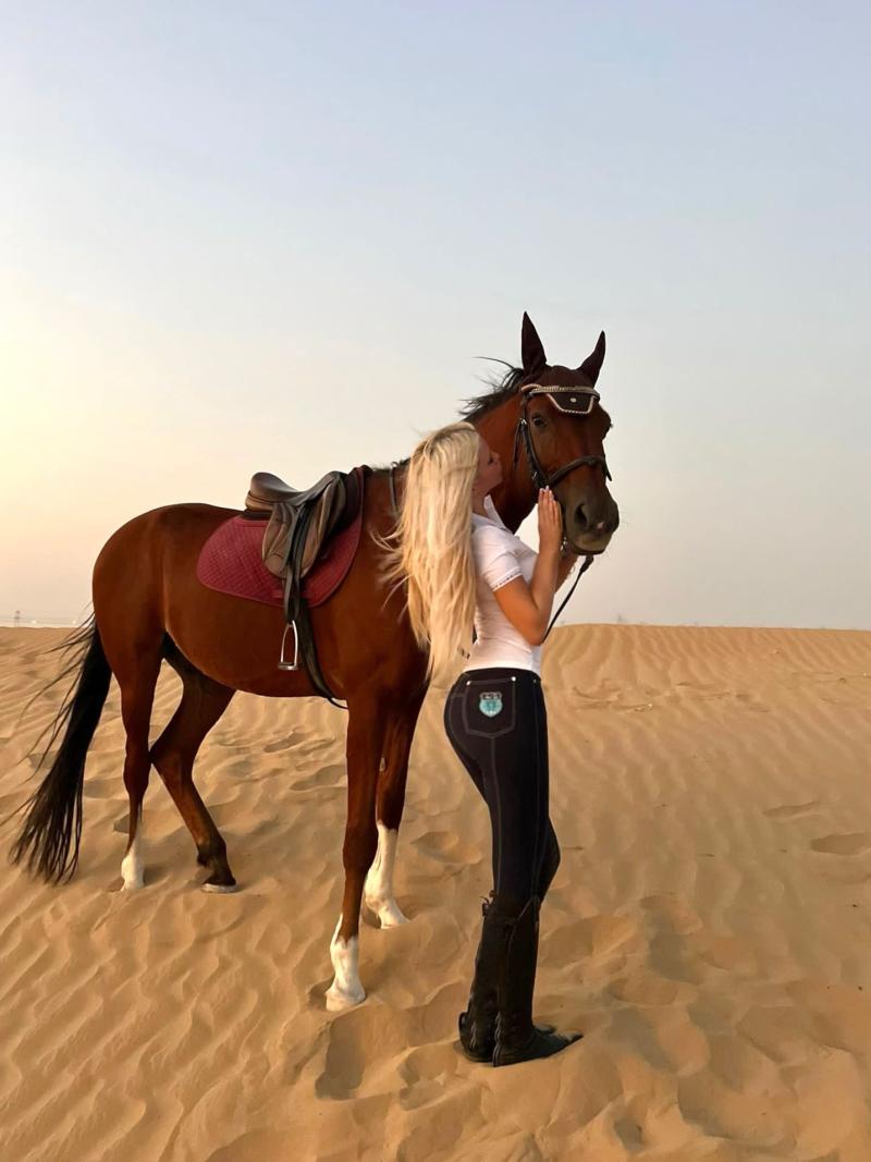 Choose The Ideal Christmas Gift From Great Britain's Favourite Armoury Antiques & Collector's Shop. Some of The Best Ideas You Could Imagine, For Both Christmas & New Year, Have Come From The Lanes Armoury’. Our 105th Christmas in Brighton