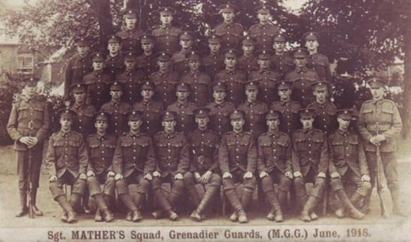 An Original and Superb Example of A Very Scarce WW1 Guards Machine Gun Regiment Cap Badge Of Sapper Mumby RE