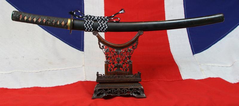 A Koto Period Signed Kiyomitsu Chisa Katana With Original Edo Period Mounts & Saya With The Toyatomi Clan & Imperial Kiri Kamon