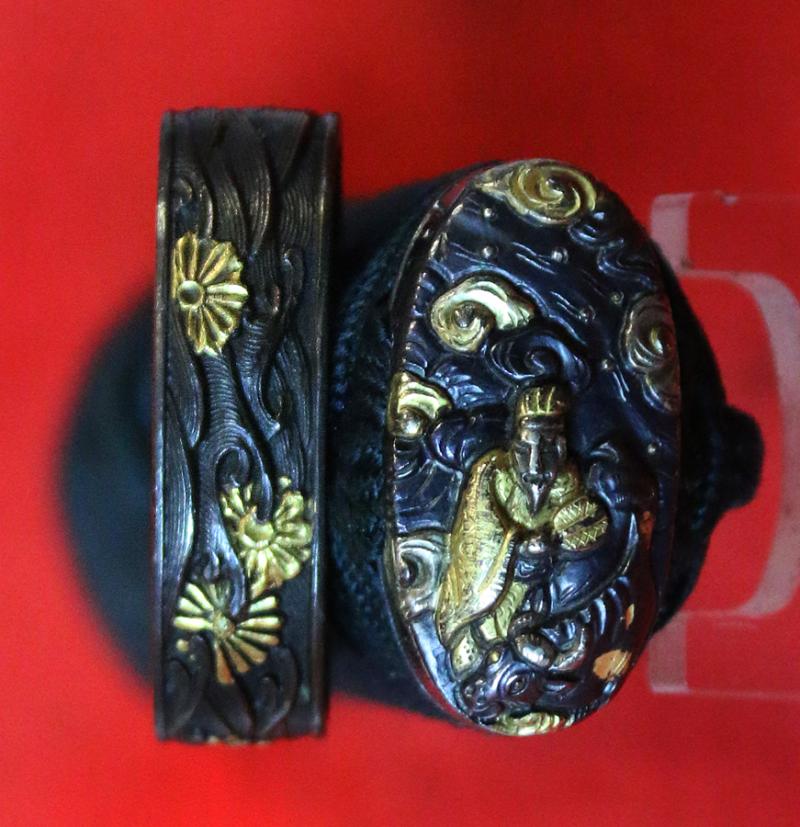 Beautiful Koto Wakazashi, 16th Century, Soten School Fuchgashira, Goto Shishi Lion Dog Kozuka, Silver Urushi Aoi Leaf Lacquer Decor Saya, Hira-zogan Tetsu Shinto Tsuba Inlaid With Kinko Weeping Willow