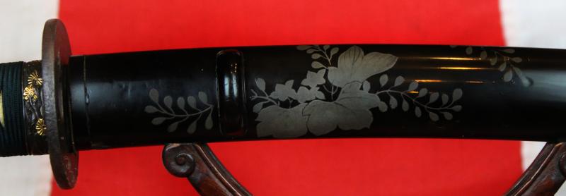 Beautiful Koto Wakazashi, 16th Century, Soten School Fuchgashira, Goto Shishi Lion Dog Kozuka, Silver Urushi Aoi Leaf Lacquer Decor Saya, Hira-zogan Tetsu Shinto Tsuba Inlaid With Kinko Weeping Willow