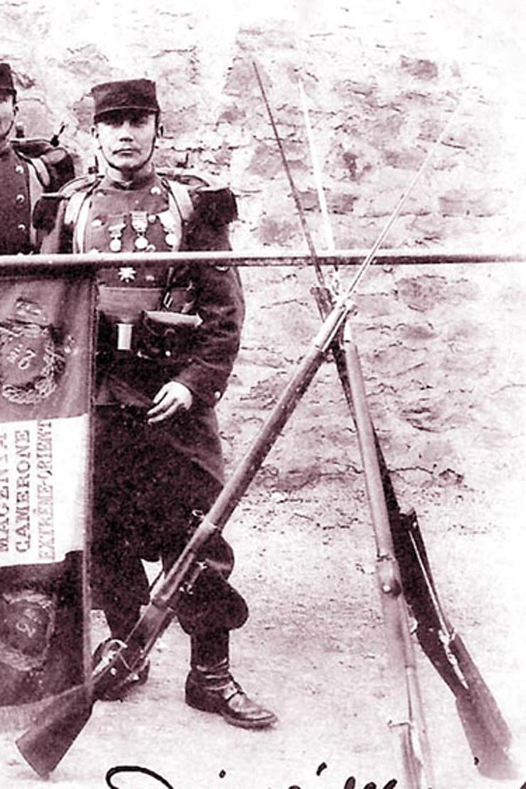 A Superb 19th-20th Century French M1886/93/16 Pattern Lebel Rifle Epee Sword Bayonet. WW1 French Foreign Legion Issue, Without Quillon Pattern. With Frog Hook Scabbard