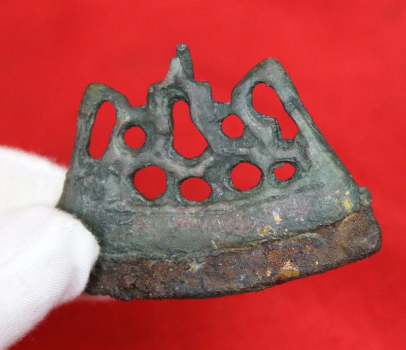 Very Rare Ancient 10th Century Viking Fire-Starter, A 'Drepa Upp Eld '. Viking Riders on Horses & Steel Striking Blade. Used With Amadou Touchwood Fungus {Fomes Fomentarius}. To Make Fire At Sea, Whilst Sailing In a Viking Long Boat