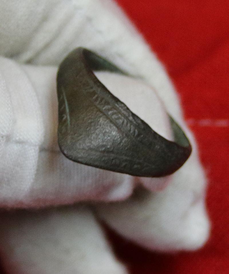 Superb Original Bronze Medieval Longbow Archer’s Thumb Ring, Late 14th Century. Of the Battle Agincourt 1415. From Our Latest Antiquities Collection Aquisition Recovered From Azincourt and Famous Battle Sites in The 1820’s