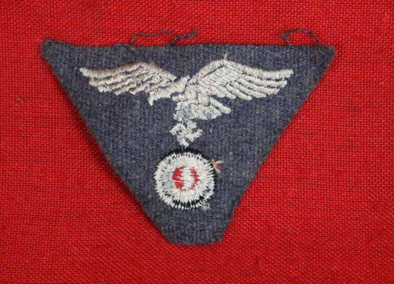 M43 Luftwaffe Trapezoid Eagle 'Ski Cap' Insignia. Tunic Removed