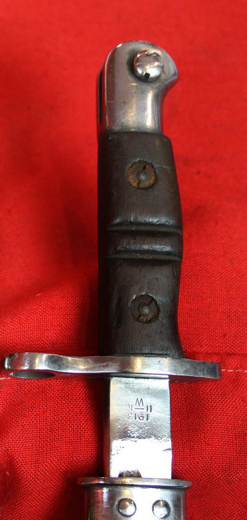 Rare WWI Winchester 1913, 1917 Dated Sword Bayonet With Dark Green Leather Scabbard, Made For The Remington WW1 Rifle, Used In WW2 By The British Home Guard