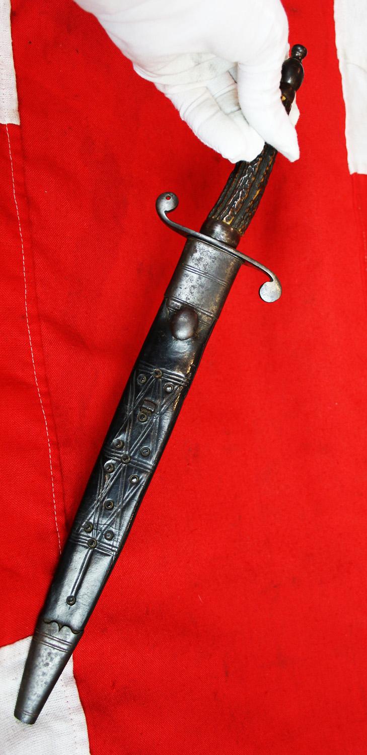 An 18th Century 1770's Royal Naval or Scottish Highlander's Officer's Dirk. Steel and Staghorn Hilt With 'S' Quillons Rare Original Leather & Steel Mounted Scabbard, With Scottish Bullet & Dart Pattern Embossed Leather & Scottish Staghorn Hilt