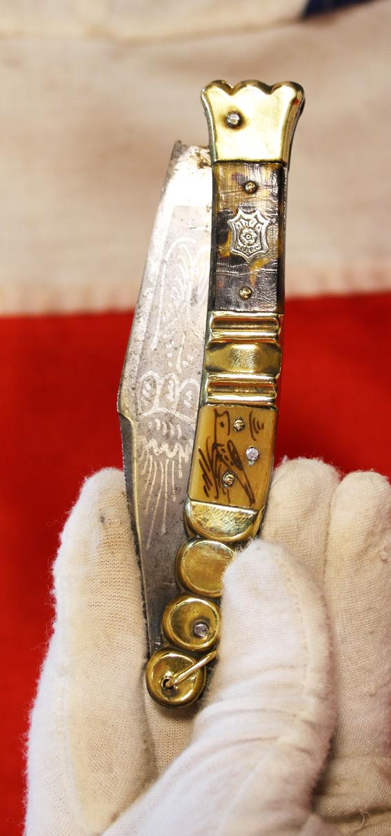 A Superb Antique Navaja Folding Knife 19th Century Circa 1850 Deluxe Etched Blade With Wings Tortoishell Panel Handle with Rattlesnake Tail Pattern. An Absolute Beauty!